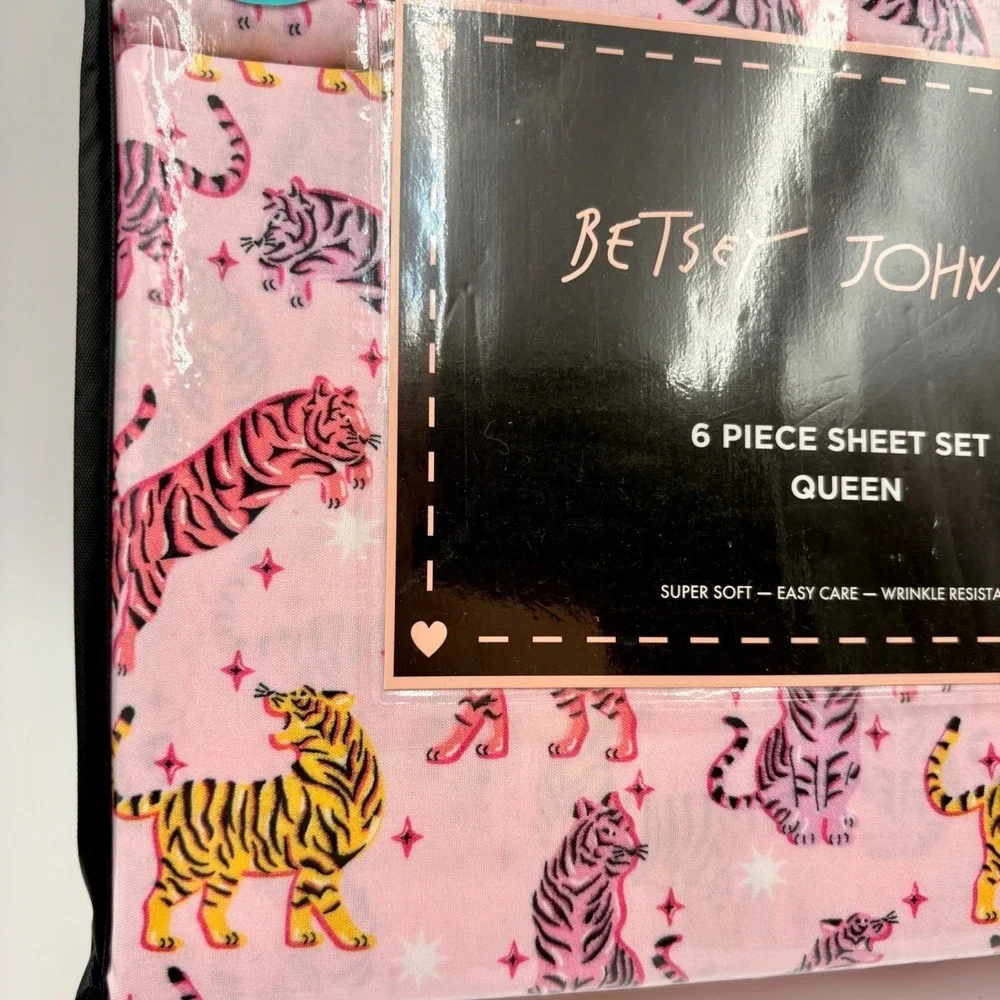 Betsey Johnson Queen Sheet Set 6 Piece Pop Tiger Pink Animal Print New